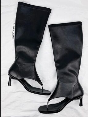 Black Thong Knee-High Heel Boots